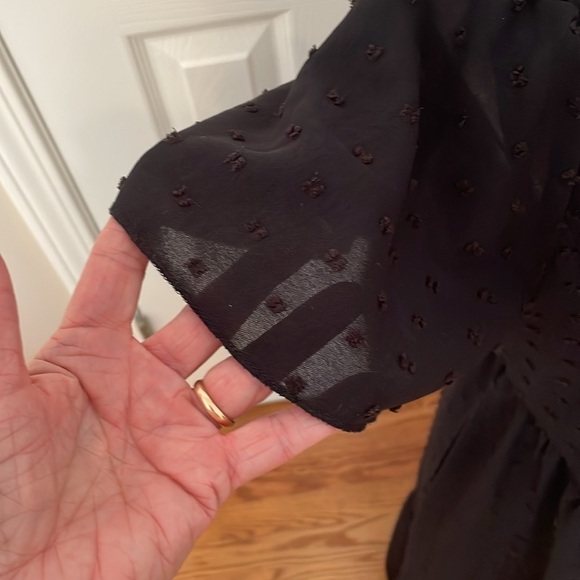 Elegant Black Maxi Dress Dokuritu Size Medium Flutter Sleeves Tie at Neck EUC - Picture 3 of 9